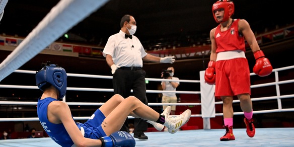 Boxe, mondiali militari: sette azzurri sul ring