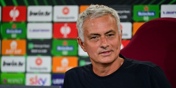 Mourinho val bene una Conference League: un network l'acquista solo per lui