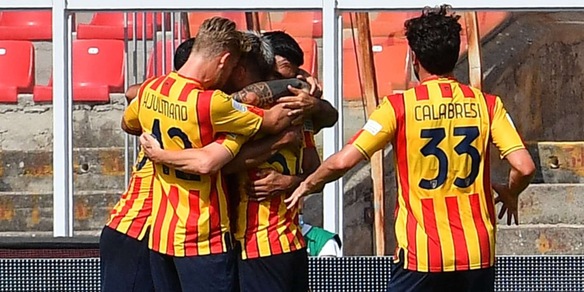 Serie B, pazzesco Lecce, colpo Benevento. Vince la Reggina