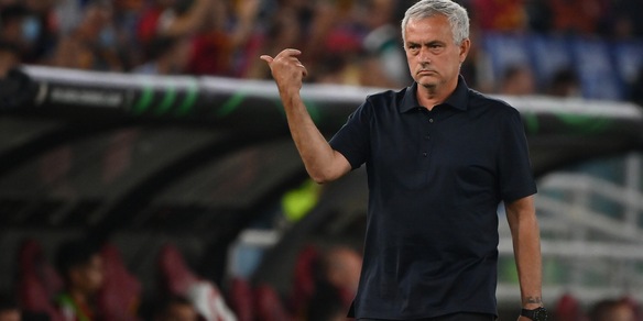 Mourinho: "Il ruolo di Shomurodov? Un dubbio in più per Tudor"