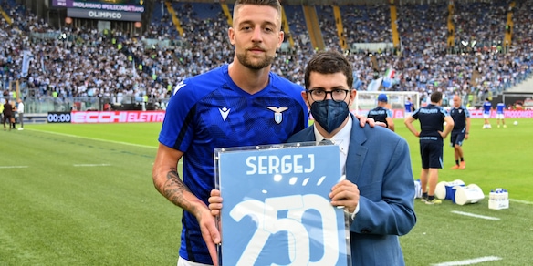 Lazio, Milinkovic premiato per le 250 presenze