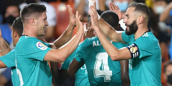 Il Real Madrid di Ancelotti ribalta il Valencia e vola in vetta