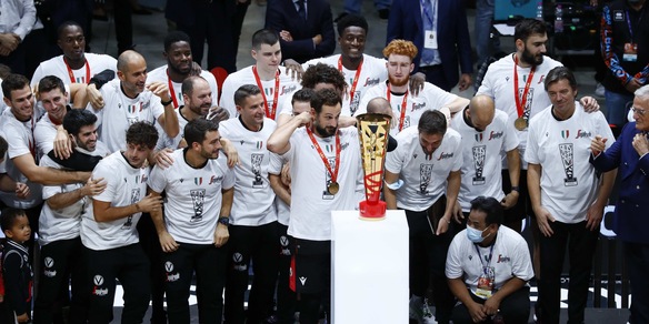 La Virtus Bologna vince la Supercoppa 2021: 90-84 a Milano