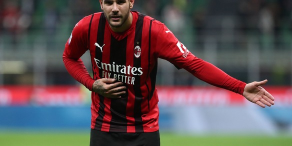 Il Milan vola, Venezia battuto: Hernandez gol con inchino