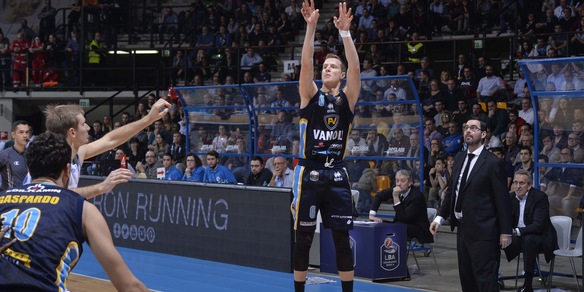 Basket, Amato firma con Varese fino al 2021: poi rinnovo o uscita