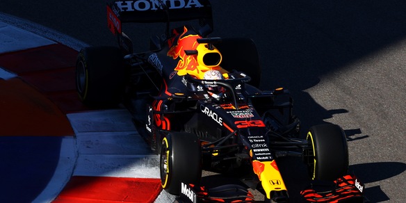 F1: Verstappen monta la quarta power unit, partirà in fondo con Leclerc