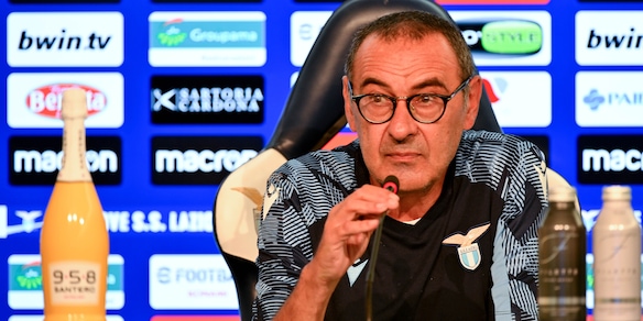 Lazio, Sarri: “Derby partita che smuove lo stomaco. Le critiche…”