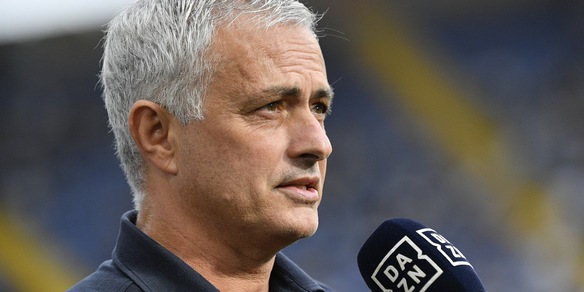 Mourinho: "Il derby si vince con un equilibrio tra razionalità ed emotività"