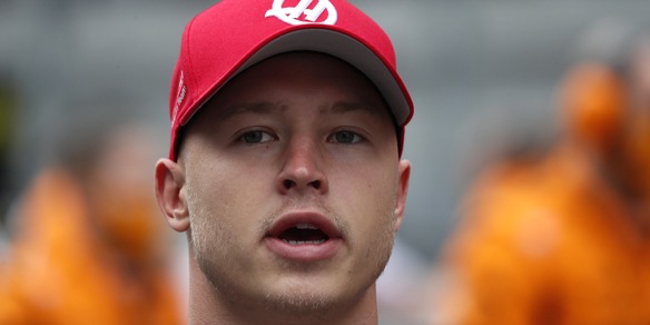 F1, Mazepin nei campi d'addestramento: starà un mese in caserma