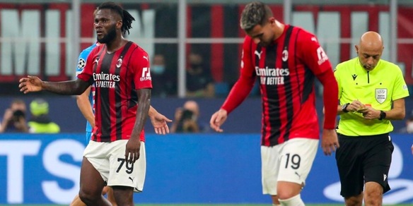 La frecciata di Gordon Singer a Cakir dopo Milan-Atletico