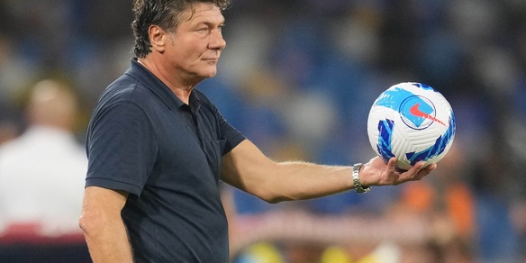 Cagliari, lavoro di scarico per i reduci dalle nazionali