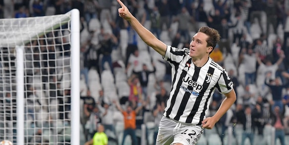 Chiesa, notte da leader: trascina la Juve e conquista il record