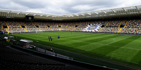 Udinese: proclamati mille laureati nella Dacia Arena