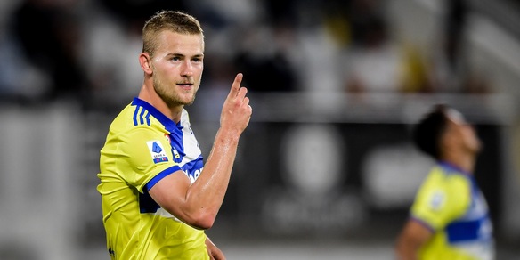 De Ligt senza veli: "Allegri vuole solo vincere. Bonucci e Chiellini il top"