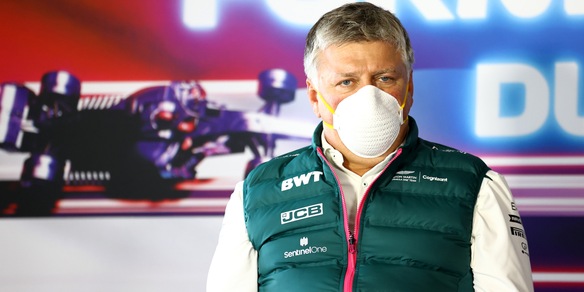 F1, Szafnauer (Aston Martin): "Vettel voleva proseguire, era questione di dettagli"