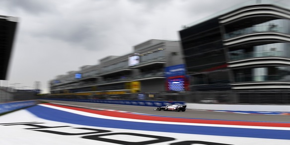 F1: l'equipaggio della medical car contagiato dal Covid, arrivano due sostituti