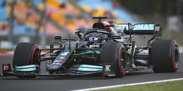 F1, Gp Turchia: Mercedes sostituisce il motore, Hamilton penalizzato di 10 posizioni