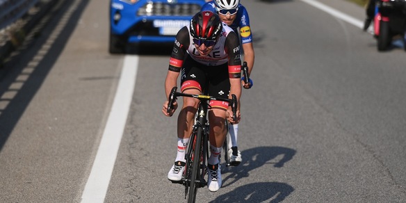 Giro di Lombardia: altra magia di Pogacar! Secondo Masnada