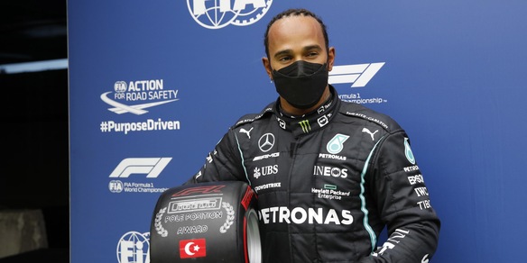 F1 Gp Turchia, Hamilton: "Sarà difficile recuperare in gara"