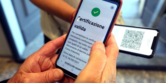Green pass al lavoro, scatta l'obbligo: ecco tutte le regole