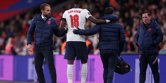 Abraham ko, la Roma ironizza: "Amiamo le partite delle nazionali"