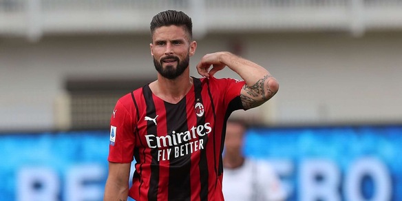 Milan, carica Giroud: "Scudetto? Con Ibrahimovic ci siamo anche noi"