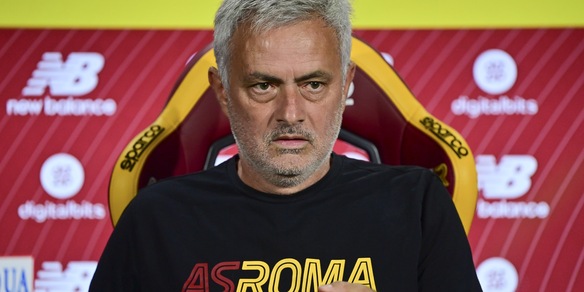 Mourinho: “Abraham convocato, Viña gioca. Allo Stadium poco rispetto per me”