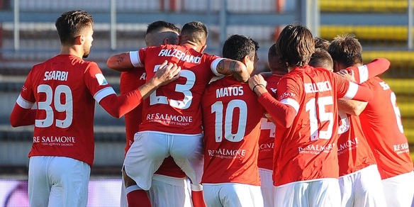 Serie B, il Cosenza ferma il Frosinone sull'1-1. Il Perugia affonda Inzaghi