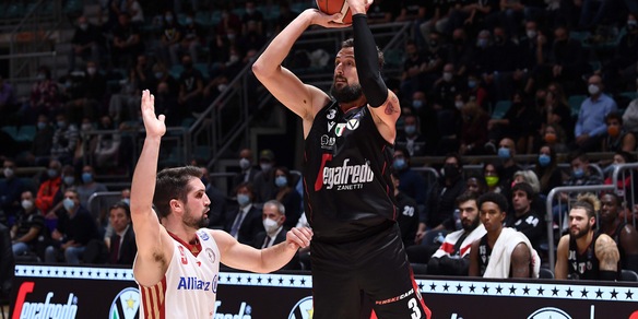 Serie A, la Virtus Bologna piega Trieste. Ok Trento