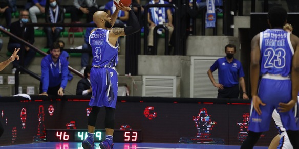 Serie A, vittoria per Sassari. Sconfitta Treviso 71-64