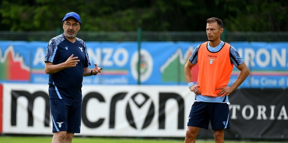 Lazio, Sarri nei guai in difesa: scelte obbligate