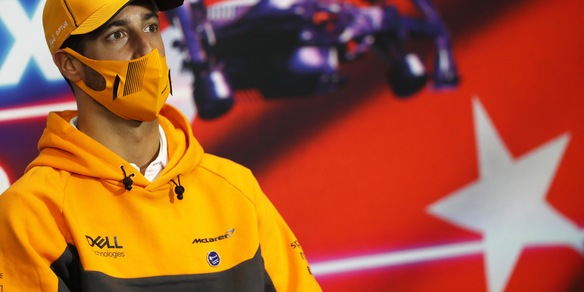 F1, Ricciardo guiderà una vettura NASCAR: "Brown ha mantenuto la promessa"