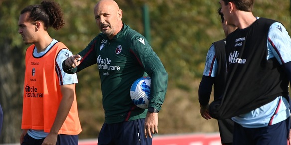 Bologna, dopo Viola serve un jolly sulla fascia