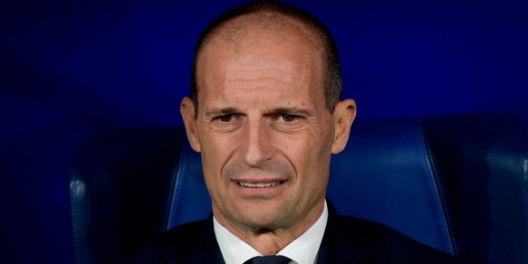 Juve, Allegri dirige una seduta di scarico dopo la Champions