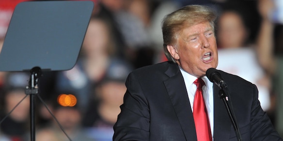 Donald Trump lancia il suo social network: arriva Truth