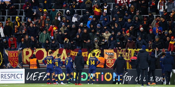 Bodo-Roma, un tifoso giallorosso allontanato dallo stadio: “Espressioni razziste”