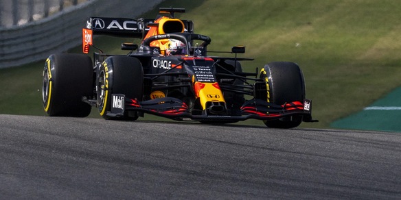 F1, Gp Stati Uniti: Verstappen in pole position davanti a Hamilton. Leclerc 4°