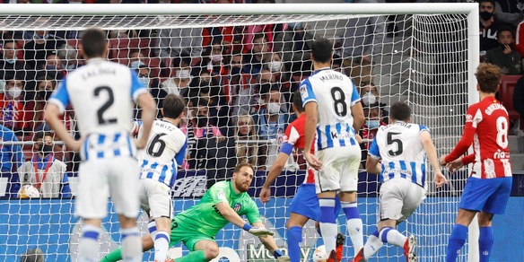 Real Sociedad fa 2-2 con l'Atletico e resta primo. Show del Siviglia