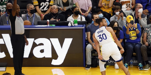 Nba, si sbloccano i Lakers: Curry trascina Golden State
