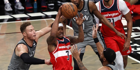 Nba, Bulls a punteggio pieno. Gallinari rimanda l'esordio