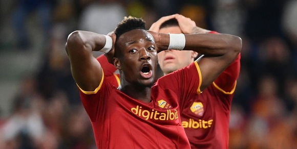 Roma, l'attacco a caccia di gol: serve uno scatto