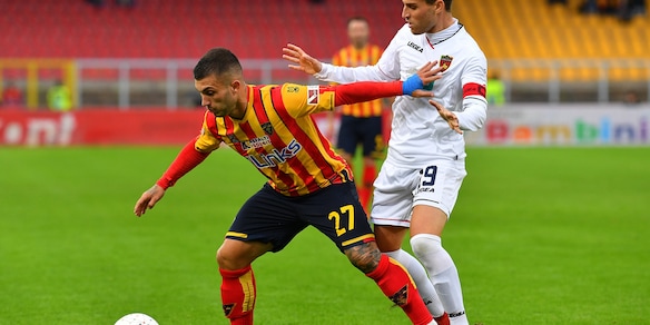 Lecce, ematoma in zona lombare per Strefezza