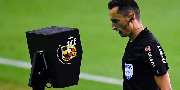 Europa League e Conference, scelti gli arbitri per Lazio, Roma e Napoli