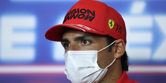 F1, Sainz: "Buona opportunità per attaccare la McLaren"