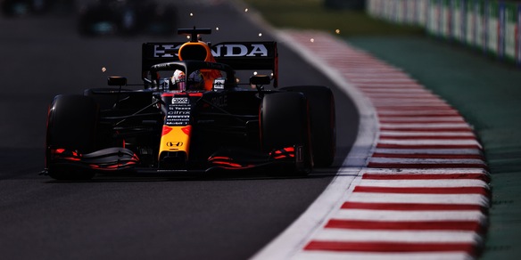 F1: Verstappen domina e trionfa in Messico davanti a Hamilton, Leclerc 5°