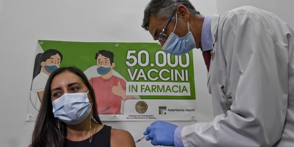 Covid, vaccini, zone rosse e Green Pass: il nuovo piano del Governo
