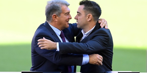 Xavi si presenta: “Al Barcellona vincere è un obbligo”