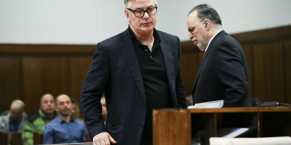 Alec Baldwin denunciato dal capo elettricista di Rust