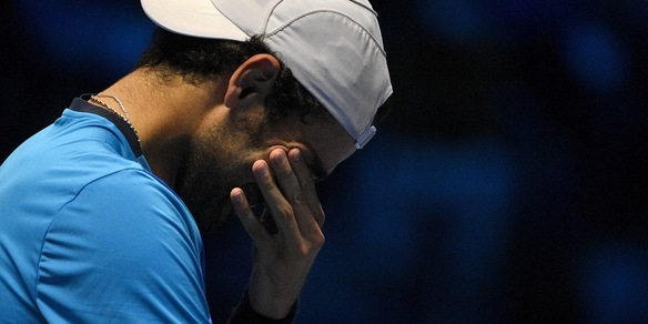 Atp Finals: Berrettini si ritira contro Zverev e scoppia a piangere