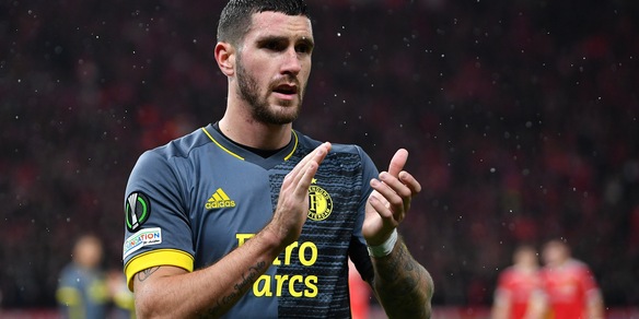 Roma, Mourinho vuole un difensore: Senesi in pole